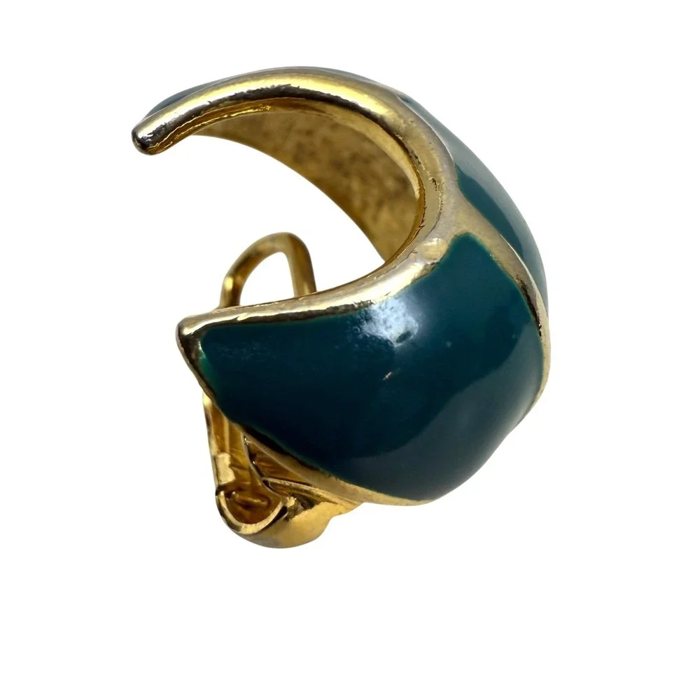 Vintage Gold Tone Enamel Emerald Green Clip On Earrings Oval Hoop Lightweight